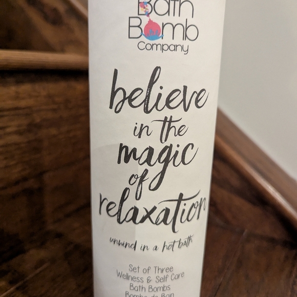 The Bath Bomb Company Relaxation Set. New In Gift Box - Picture 11 of 12